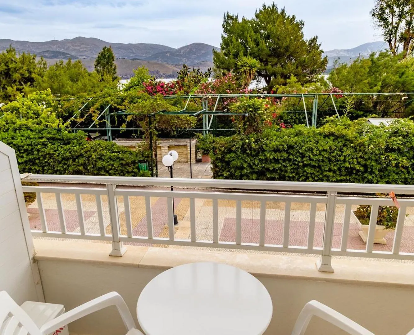Hotel Summery Lixouri 3*,