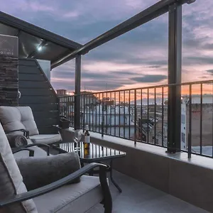 https://avocado-suites.hotels-of-thessaloniki.com