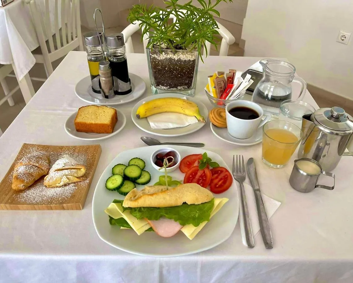 Hotel Summery Lixouri 3*,